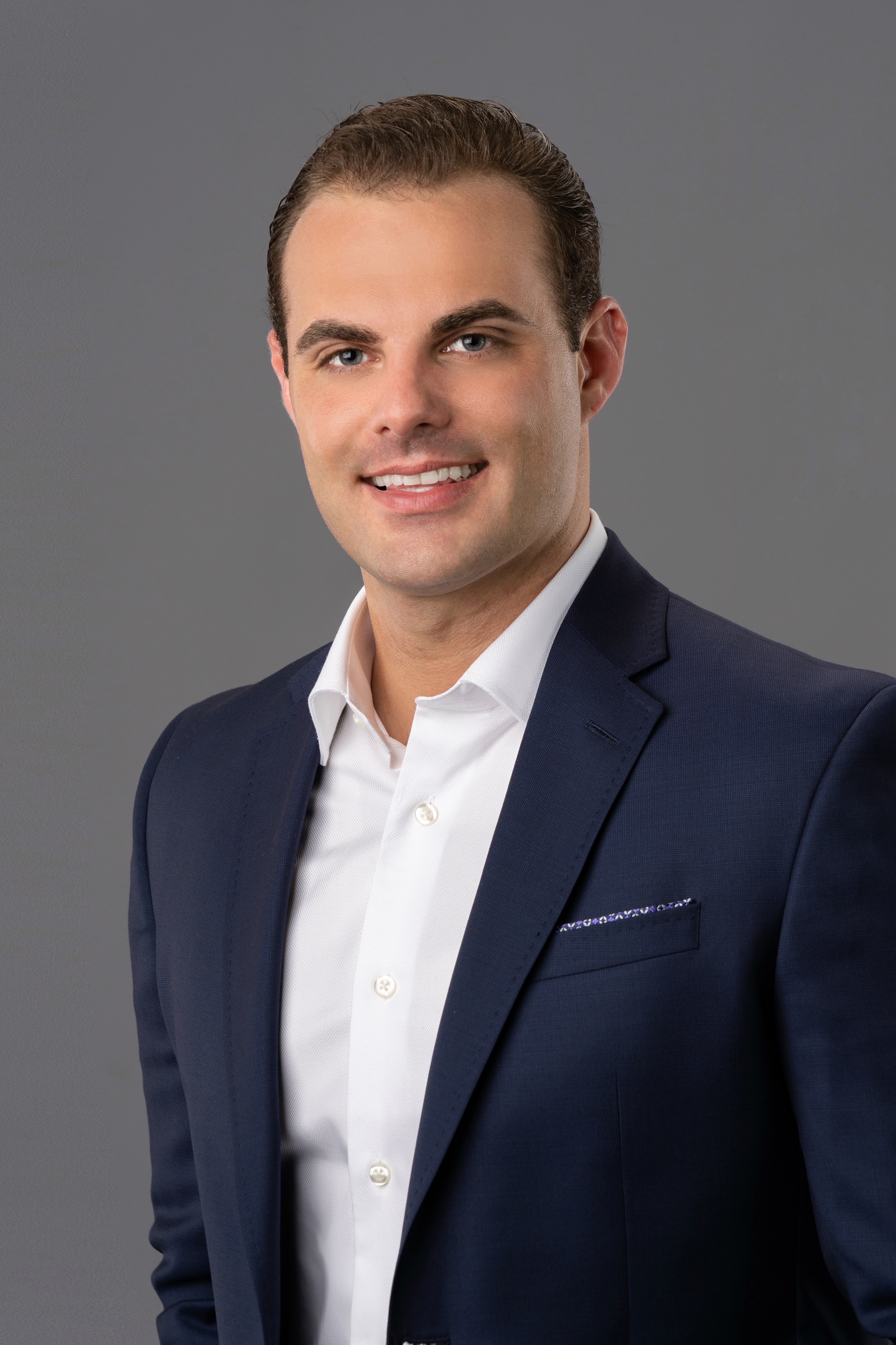 Headshot – Cameron Caprio